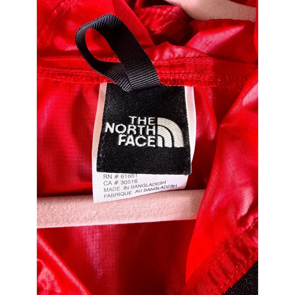 The North Face Windbreaker Jacket Mens S Red Half Zip Pockets Hooded Long Sleeve
